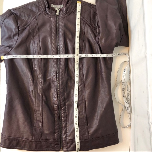 Roz & Ali Faux Biker classic Leather Jacket size  quilted shoulder design Small - Picture 6 of 8